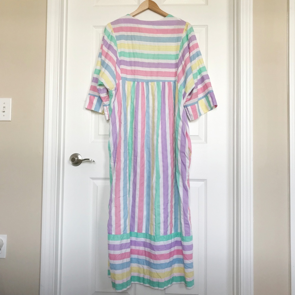 Leisure Life | Vintage Rainbow Cotton Dress - Picture 6 of 8